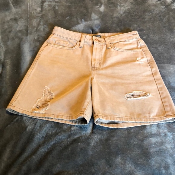 Women’s size 0 wild fable highest rise Bermuda brown jean distressed shorts - Picture 1 of 11